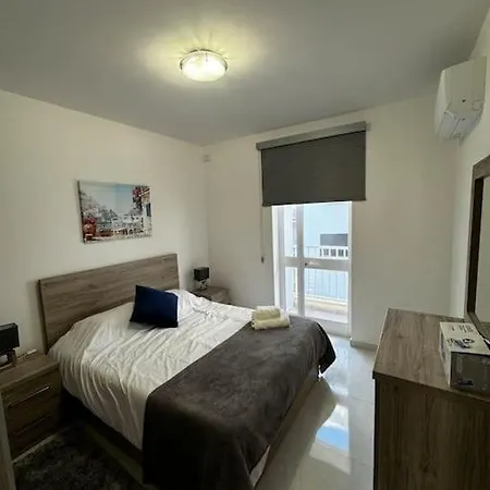 アパート Emerald 2 Bedroom In *