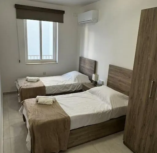 Emerald 2 Bedroom In